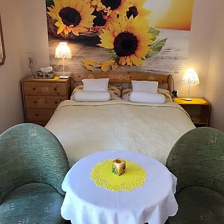 Ranczo Frodyma Bed and Breakfast